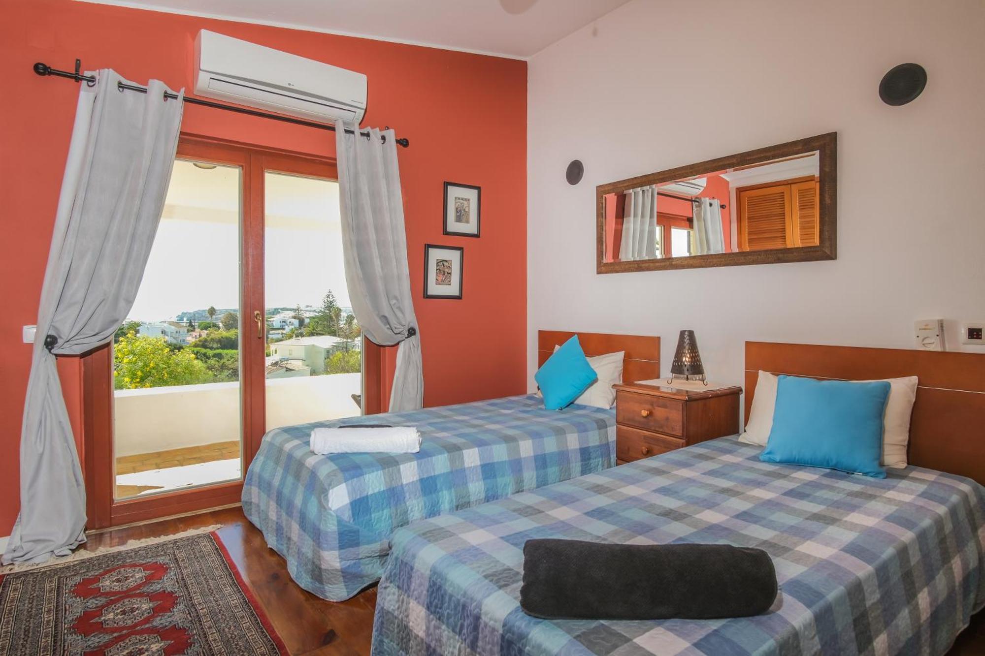 Casa Montaza 4 Bedroom With Private Pool In Lagos